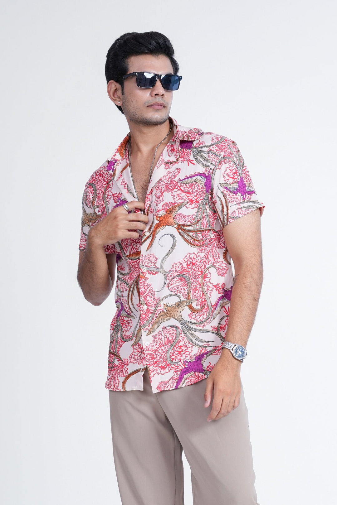 Ivory & Red Printed Short-Sleeve Shirt